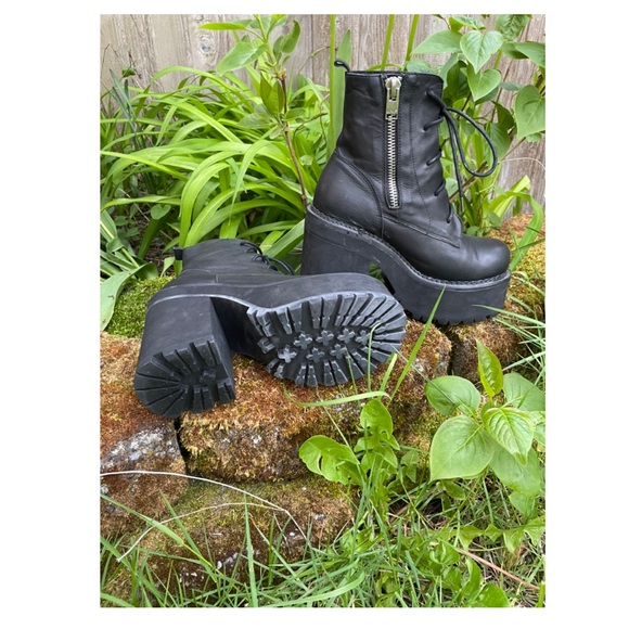 UNIF Choke Boot - Picture 2 of 3